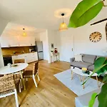 Apartman Cinema - Kitchen & Balcony *
