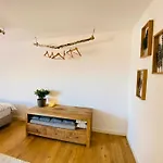 Cinema - Kitchen & Balcony Magdebourg