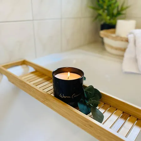 Cinema - Kitchen & Balcony