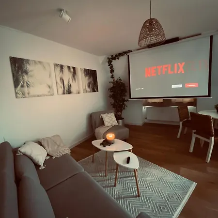 Cinema - Kitchen & Balcony Apartamento Magdeburgo