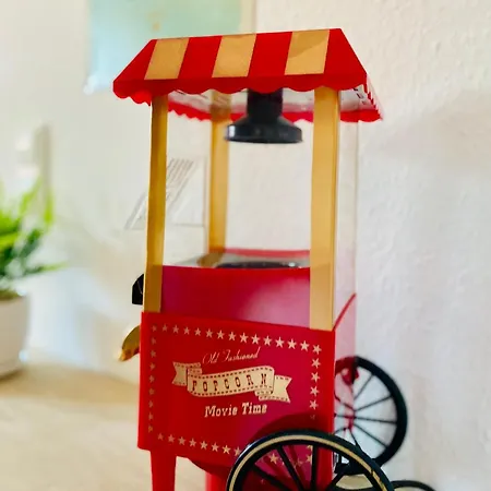 Cinema - Kitchen & Balcony * Magdeburgo