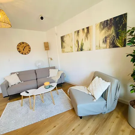 Cinema - Kitchen & Balcony