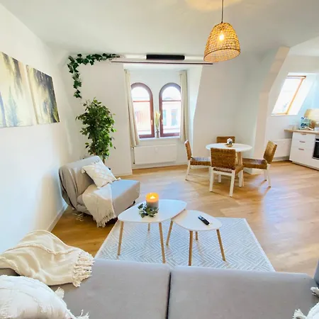 Cinema - Kitchen & Balcony アパート *