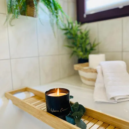 Cinema - Kitchen & Balcony