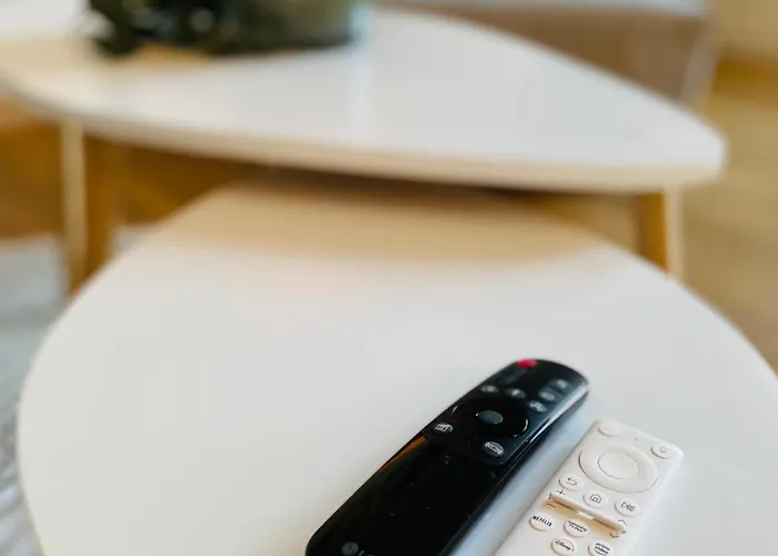 公寓 Cinema - Kitchen & Balcony *