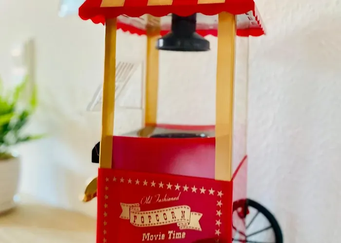 Cinema - Kitchen & Balcony * 马格德堡